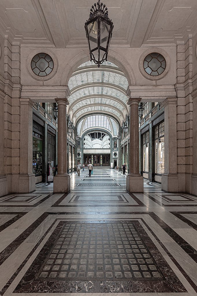 17 - SCORCIO GALLERIA PIAZZA S. CARLO.jpg
